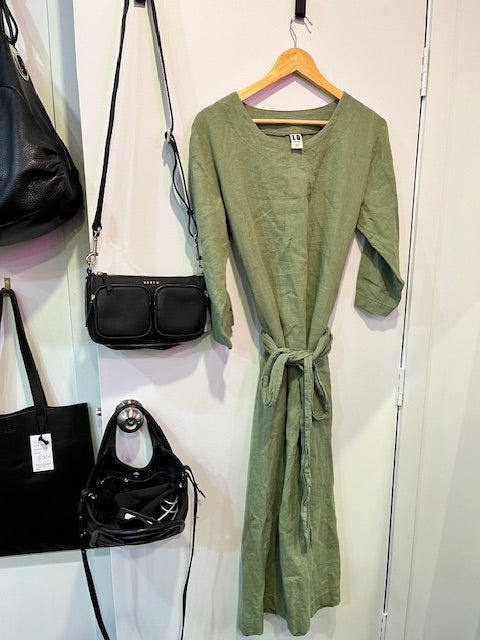 Lo Len ok sage linen dress Large