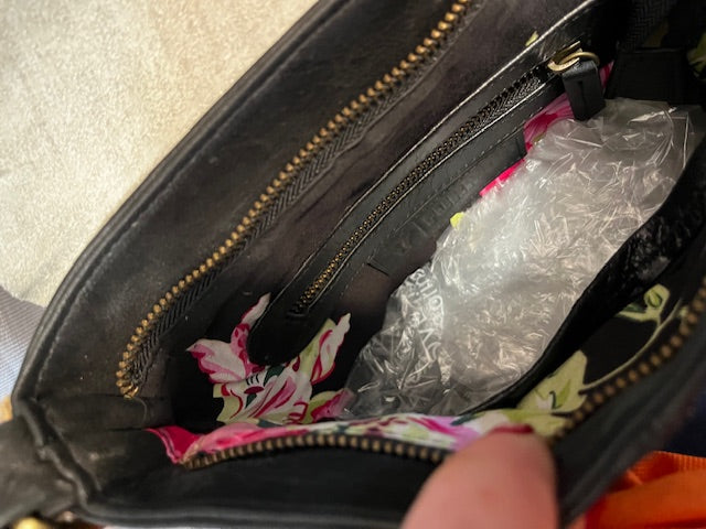 fur moo med flip floral bag