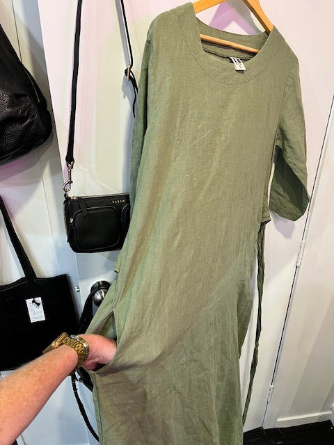 Lo Len ok sage linen dress Large