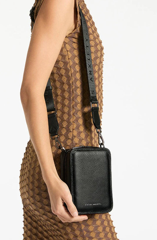Sues Status Anxiety leather bag