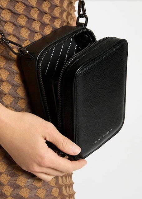Sues Status Anxiety leather bag