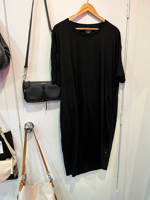 moochi exceeding dress Large