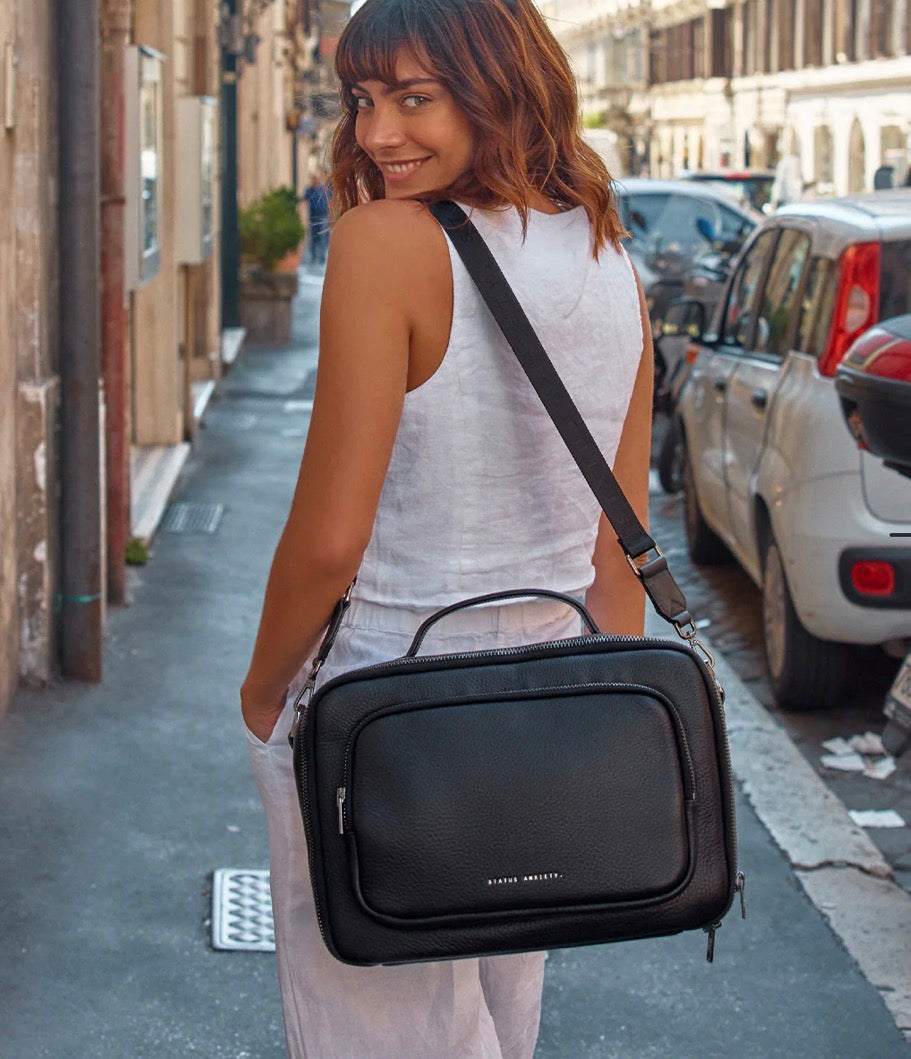 Nostalgia Bag black leather