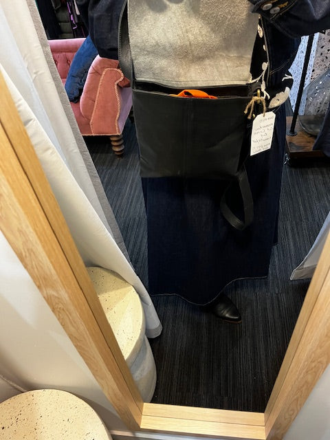 fur moo med flip floral bag
