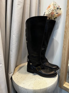 italian made knee high leather boot
