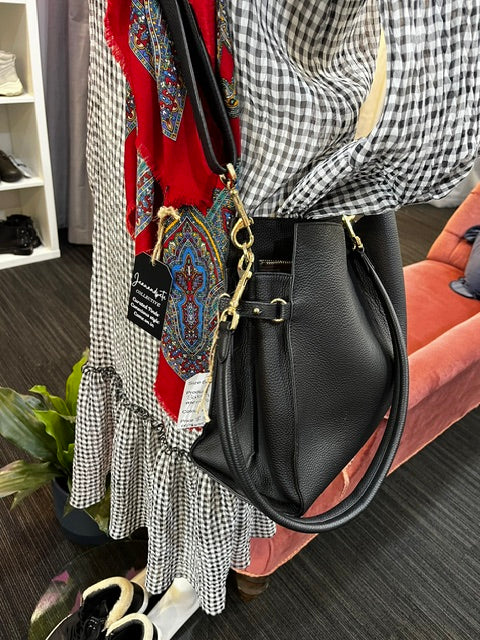 saben bag bea leather near new