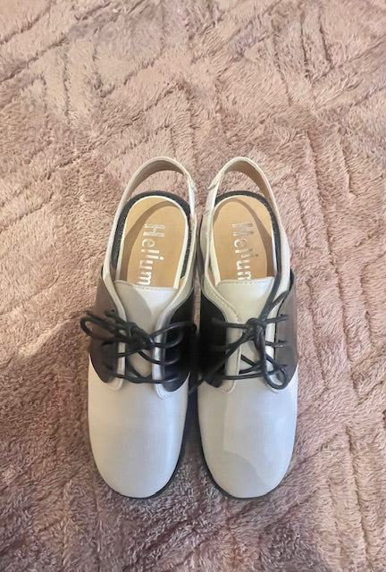 Helium leather brogues 38