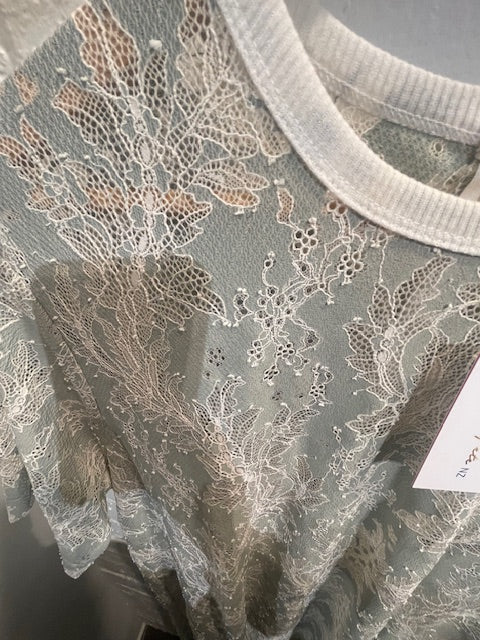 Juliette Hogan lace dress 14