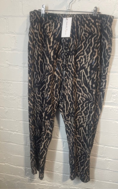 Moochi animal print pant( organic cotton)