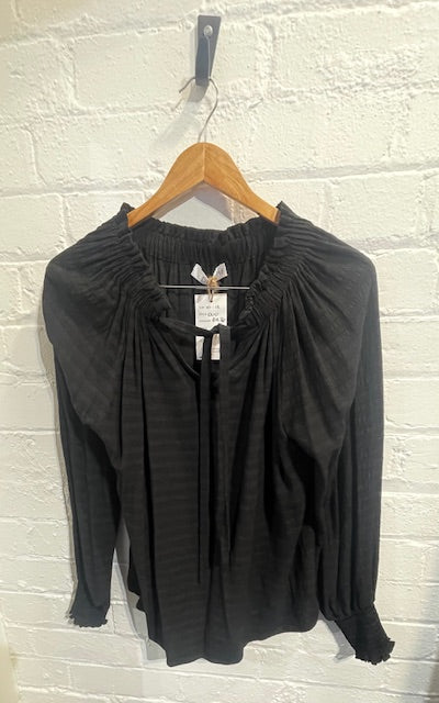 Duo pleated top 10/12