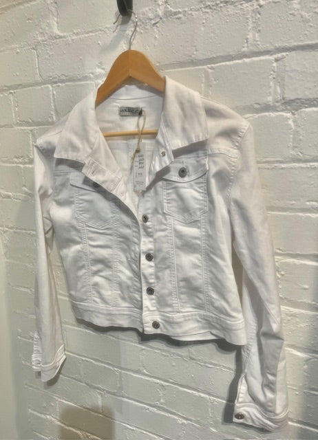 wakee white denim jacket