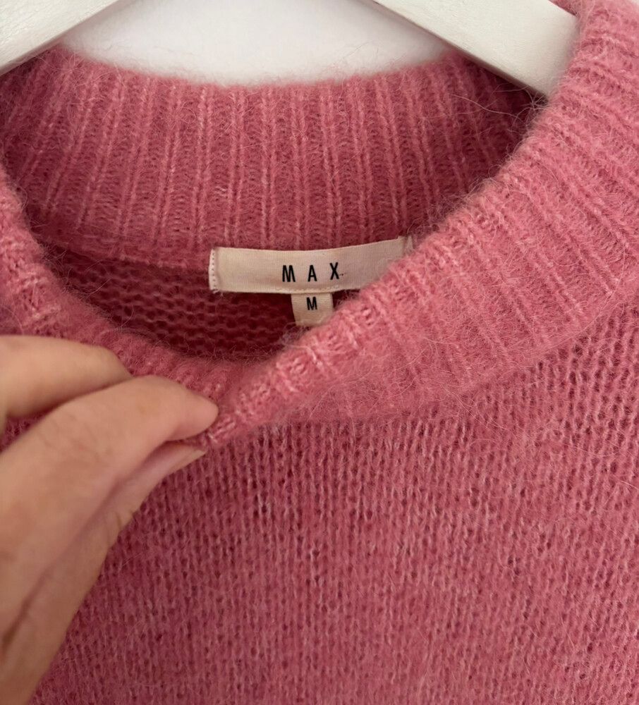max alpaca jumper
