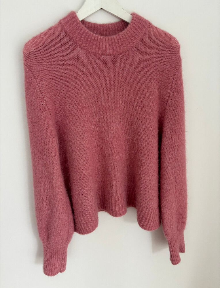 max alpaca jumper