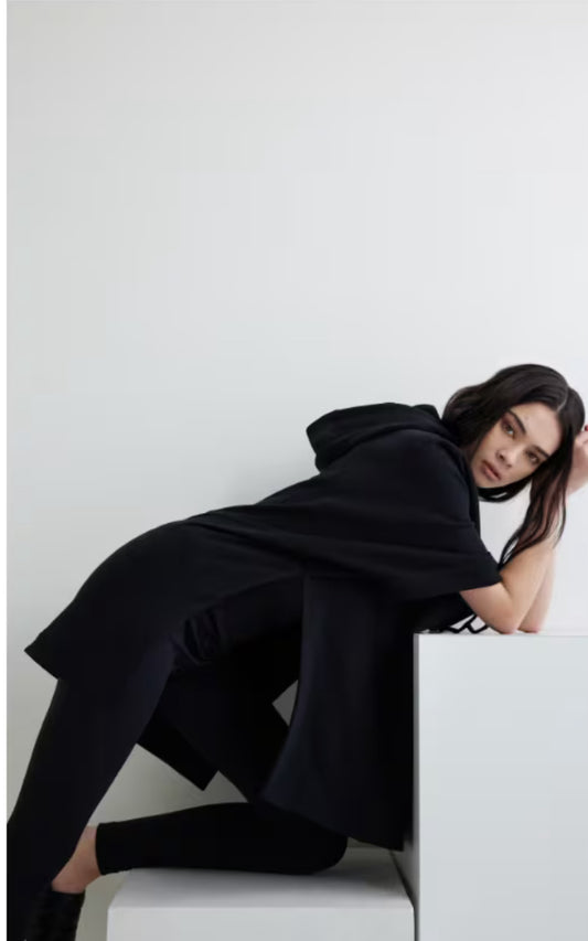Moochi hood cape jumper large