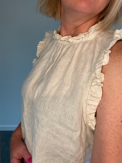 Max Linen Top/16