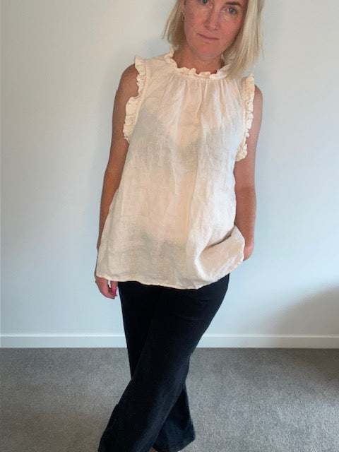 Max Linen Top/16