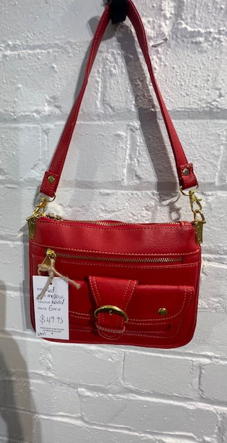 Cute red bag going out size